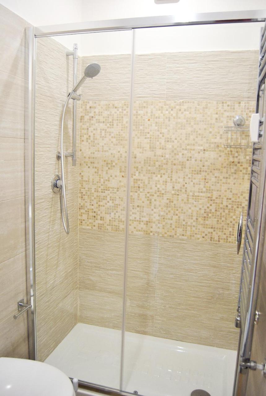 Romamourhouse Bagian luar foto