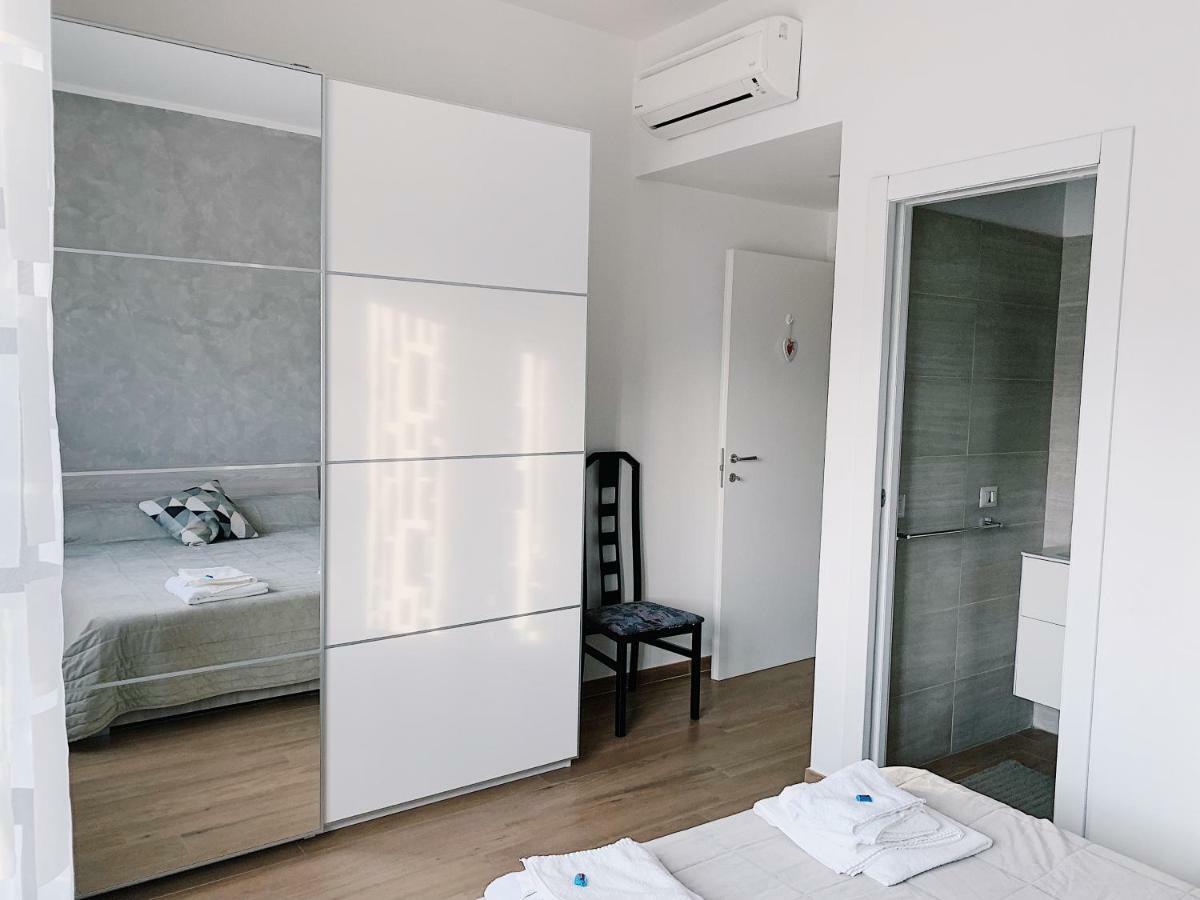 Romamourhouse Bagian luar foto